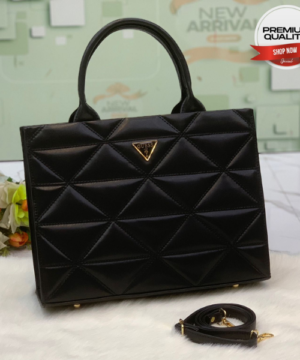 ❤ GUESS ❤Stylish Shoulder Style